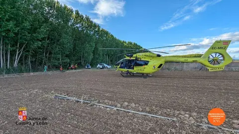 Rescate de un varón herido en una chopera en León. Fotografía: 112