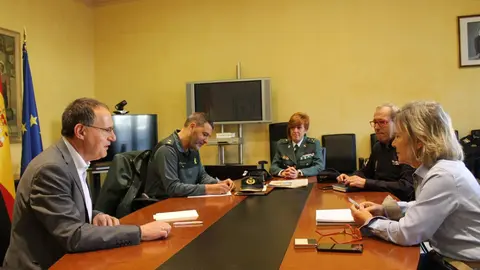 Ángel Blanco, ha dado la bienvenida a la Capitán Elisabel Sinde