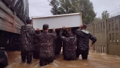 Fuerzas Armadas actuando ante las lluvias torrenciales en el sur de Brasil. Fotografía: @govbr