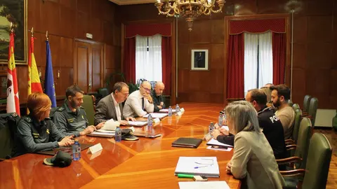 Reunión de seguridad por la romería de La Hiniesta