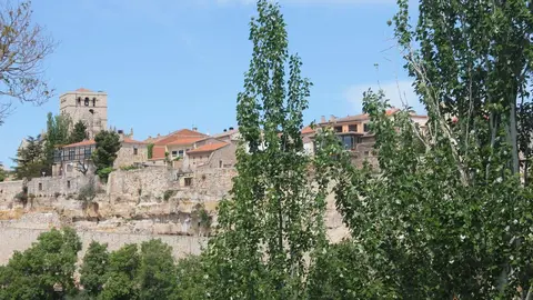 Catedral de Zamora desde la margen izquierda del Duero