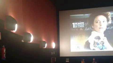 Captura del coloquio posterior a la proyección de la película de María Montessori