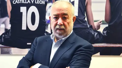 Óscar Castañeda Robles revalida su mandato como presidente de la Federación de Baloncesto de Castilla y León