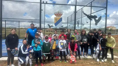 inauguración Pistas pádel en Monfarracinos