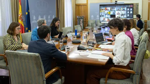Reunión tarjetas monedero