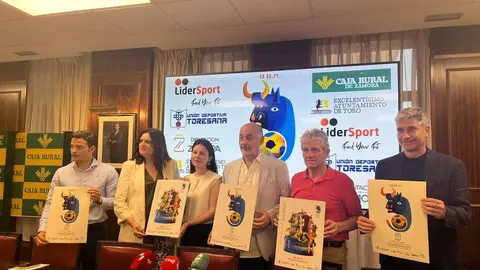 presentación torneo de Fútbol 7 Toro