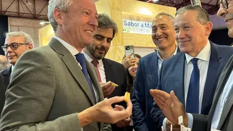 El presidente de la Diputación de Zamora, Javier Faúndez Domínguez, y el diputado de Desarrollo Económico y Alimentos de Zamora, Emilio Fernández Martínez,  en la  Feria Internacional Abanca Semana Ver