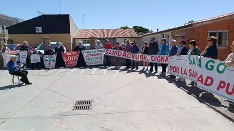 Concentración número 138 de la Plataforma en Defensa de la Sanidad Pública de Sayago. Fotografía: CEDIDA