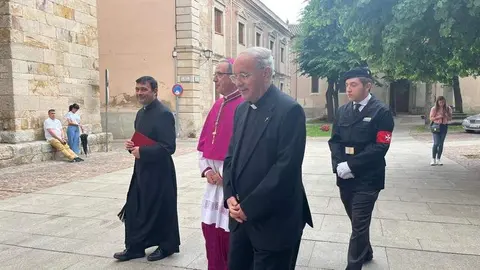 Asamblea Capitular, juramento de los Caballeros y Damas Cubicularios 