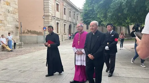 Asamblea Capitular, juramento de los Caballeros y Damas Cubicularios _3