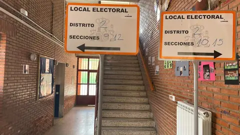 Colegio de votación de La Candelaria en Zamora