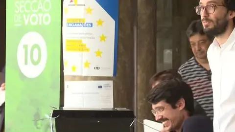 Local electoral en Lisboa durante los comicios europeos. Captura de imagen de RTVE