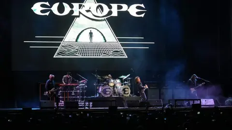 zlive europe doro y obús _16