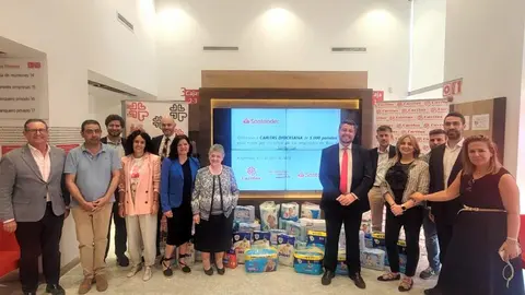 Cáritas diocesana de Astorga recibe 5.000 pañales gracias al voluntariado del Banco Santander