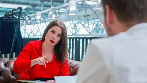 Azahara Fernández durante su trabajo como líder de recursos humanos en Praga