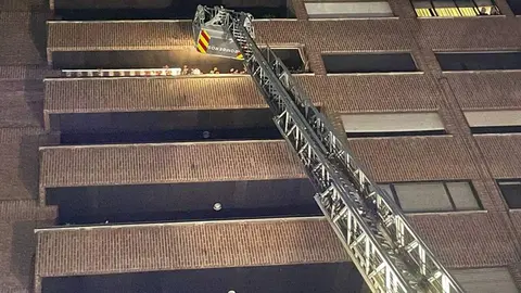 bomberos toldo en Victor Gallego _2