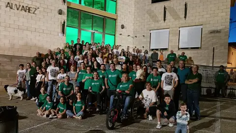 Coreses se tiñe de verde por el día del ELA