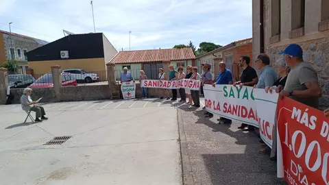 Concentración número 141 de la Plataforma en Defensa de la Sanidad Pública de Sayago. Fotografía: CEDIDA