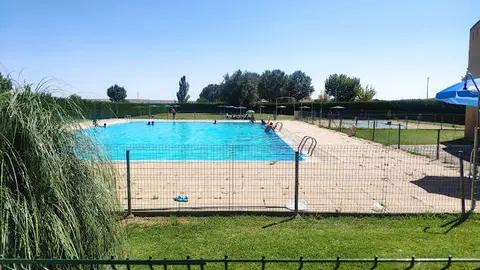 Piscina municipal de Torres del Carrizal
