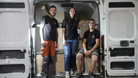 Inés, Mariano y Benja forman el equipo de Semura Camper