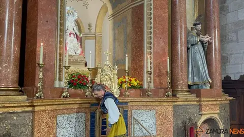 Ofrenda floral a la Virgen de la Concha _8