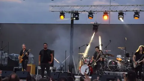  radiohéroes, la Guardia y Celtas Cortos_112