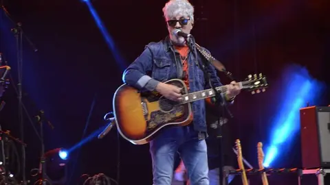  radiohéroes, la Guardia y Celtas Cortos_76