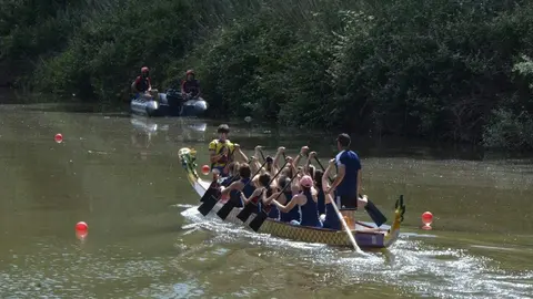 barco drag&oacute;n zamora _15