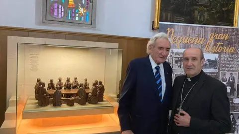 El obispo de Astorga y Luis del Olmo. Imagen Diócesis de Astorga