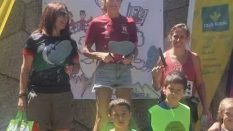 Miontse Alonso 1ª clas. Veterana B, en la XXVI Carrera por Montaña F. Casquero