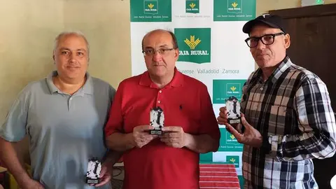 IMAGEN ENTREGA DE PREMIOS TORNEO DE AJEDREZ 7 DE JULIO