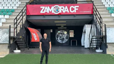 presentación de Juan Sabas como nuevo entrenador del Zamora CF