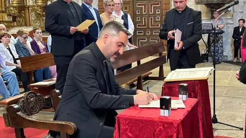 Toma de posesión Diócesis. Iglesia San Ildefonso_8