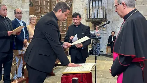 Toma de posesión Diócesis. Iglesia San Ildefonso_15
