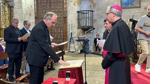 Toma de posesión Diócesis. Iglesia San Ildefonso_17