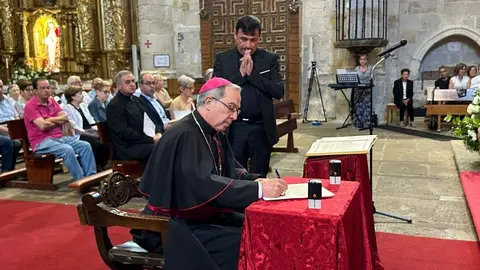 Toma de posesión Diócesis. Iglesia San Ildefonso_23