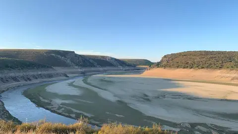 Foto embalse Santa Eufemia del Barco