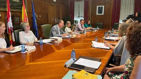 comisión de asistencia 