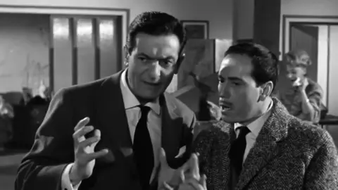 Atrapar a un asesino de Alfonso Paso