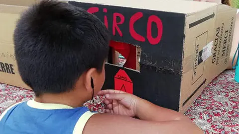 Taller de teatro en miniatura «LAMBE-LAMBE»