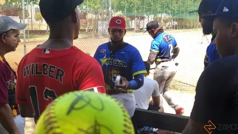 los bravos veisbo sóftbol en zamora _33