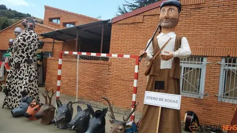 Gigantes y cabezudos en Camarzana de Tera _10