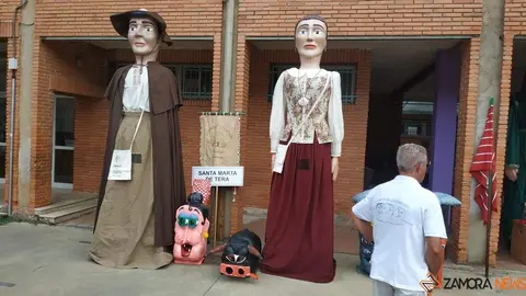 Gigantes y cabezudos en Camarzana de Tera _14