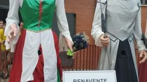 Gigantes y cabezudos en Camarzana de Tera _17