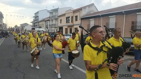 Gigantes y cabezudos en Camarzana de Tera _21