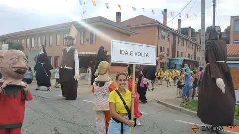 Gigantes y cabezudos en Camarzana de Tera _42