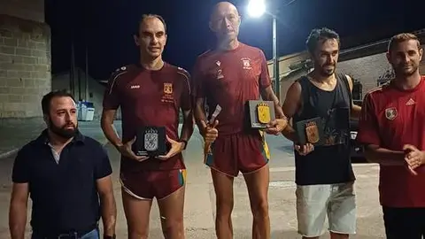 podio de Villar de Gallimazo