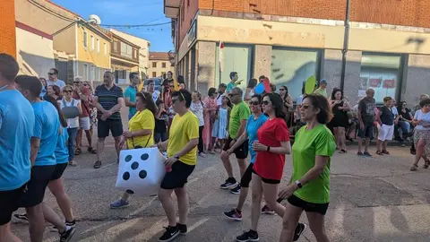desfile de carrozas de Quiruelas de Vidriales (5)