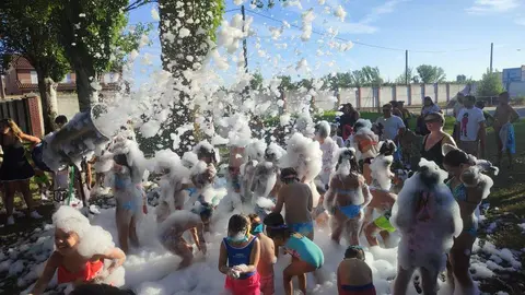 espuma fiesta2. imagen de archivo