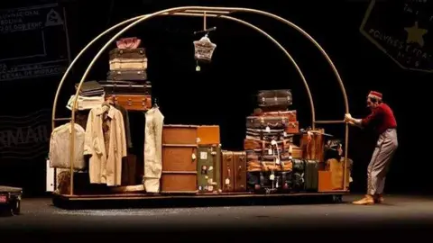 CheckOut Comedia Toro